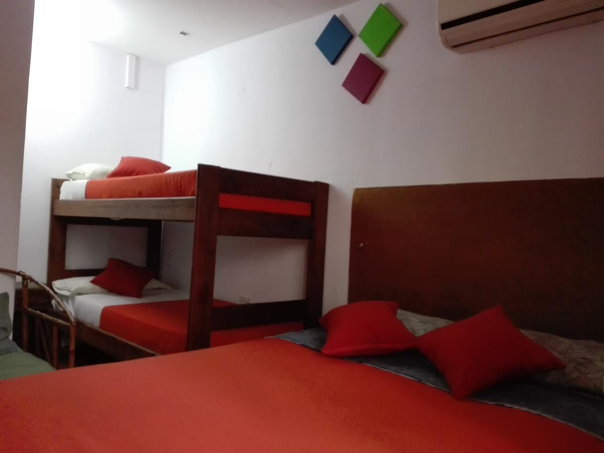 Charcas Hostel Буенос Айрес Екстериор снимка