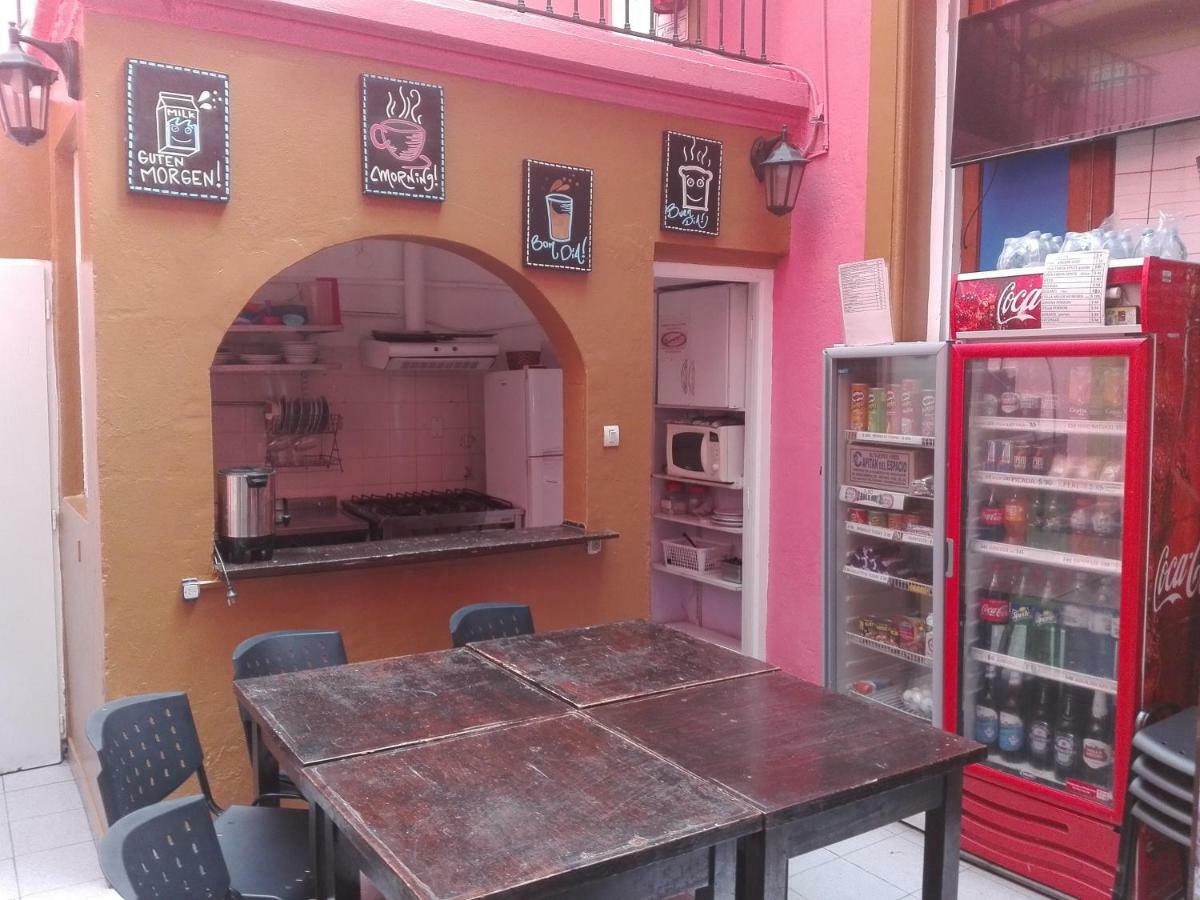 Charcas Hostel Буенос Айрес Екстериор снимка